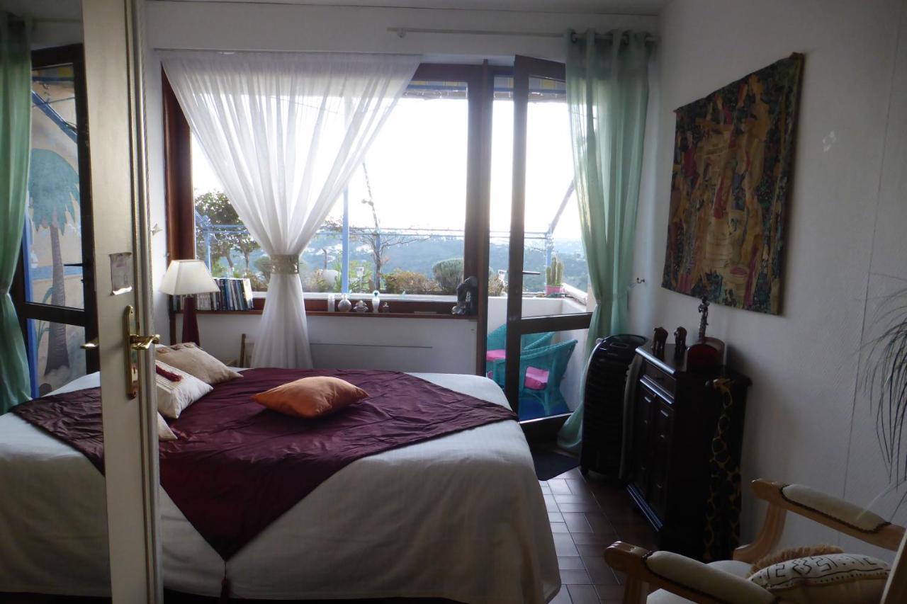 Nouveau ! Chambre D'Hote Insolite Privee " Coeurs De Pirates A Bali En Provence" Spa Sauna Massages Dans Cadre Exotique D'Amenagements Exterieurs D'Exception Ete Comme Hiver Bienvenue !!! Cavalaire-sur-Mer Dış mekan fotoğraf