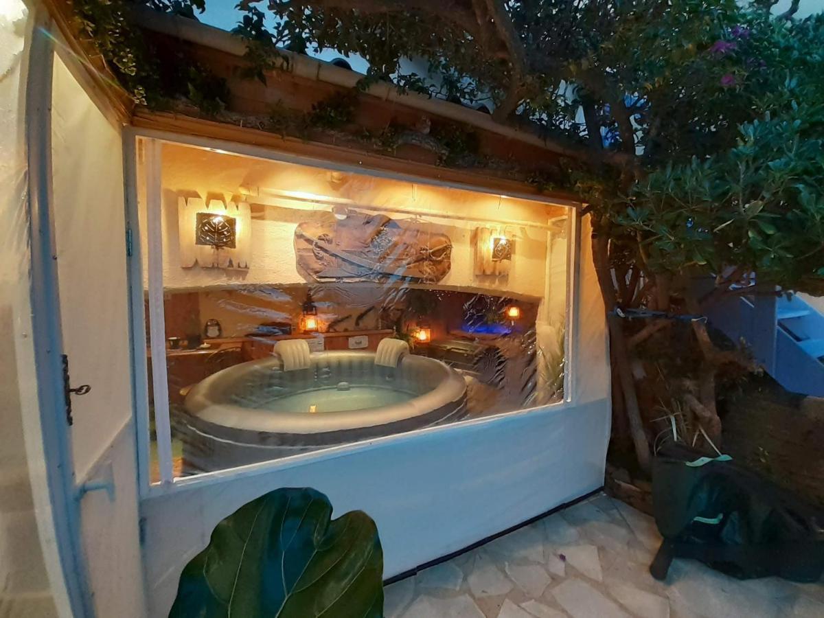 Nouveau ! Chambre D'Hote Insolite Privee " Coeurs De Pirates A Bali En Provence" Spa Sauna Massages Dans Cadre Exotique D'Amenagements Exterieurs D'Exception Ete Comme Hiver Bienvenue !!! Cavalaire-sur-Mer Dış mekan fotoğraf