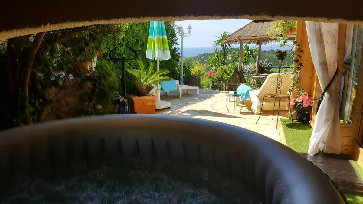 Nouveau ! Chambre D'Hote Insolite Privee " Coeurs De Pirates A Bali En Provence" Spa Sauna Massages Dans Cadre Exotique D'Amenagements Exterieurs D'Exception Ete Comme Hiver Bienvenue !!! Cavalaire-sur-Mer Dış mekan fotoğraf