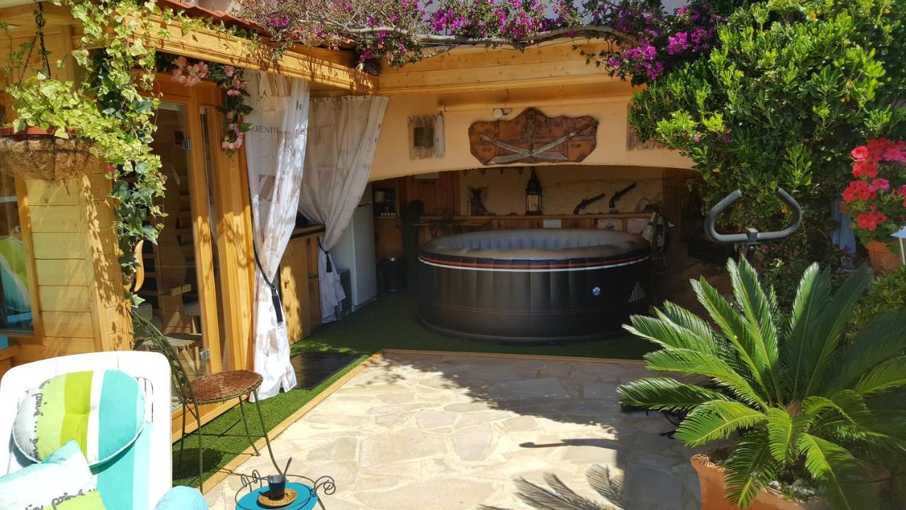 Nouveau ! Chambre D'Hote Insolite Privee " Coeurs De Pirates A Bali En Provence" Spa Sauna Massages Dans Cadre Exotique D'Amenagements Exterieurs D'Exception Ete Comme Hiver Bienvenue !!! Cavalaire-sur-Mer Dış mekan fotoğraf